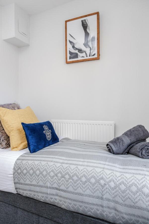 Stunning 2-Bed Apt - Free Parking - Camden - Central - Zoo - Shop - Events London Exterior photo