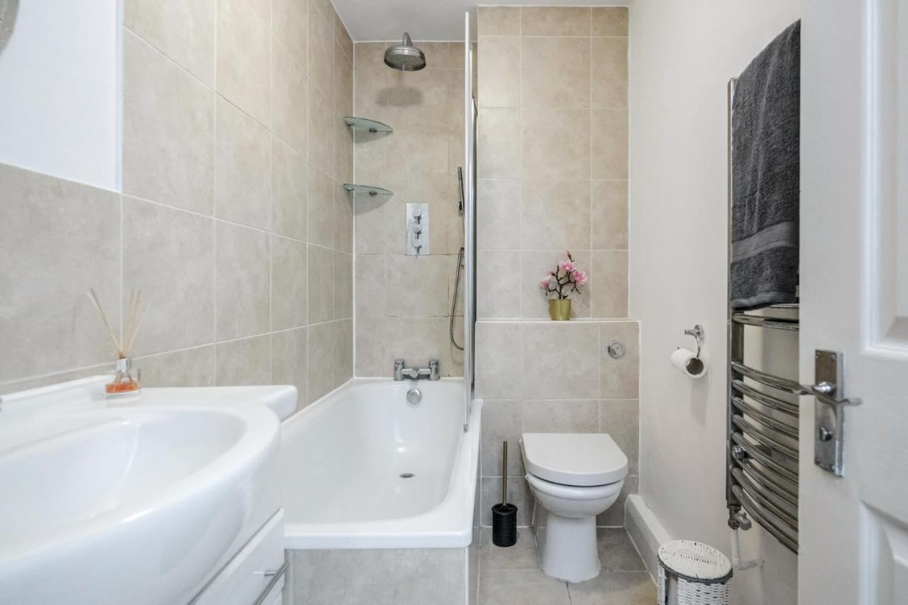 Stunning 2-Bed Apt - Free Parking - Camden - Central - Zoo - Shop - Events London Exterior photo