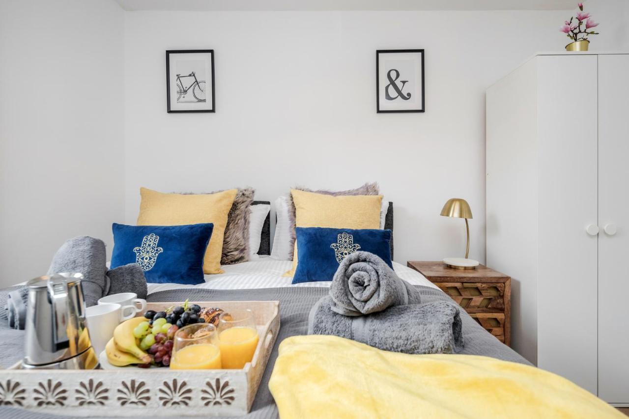 Stunning 2-Bed Apt - Free Parking - Camden - Central - Zoo - Shop - Events London Exterior photo
